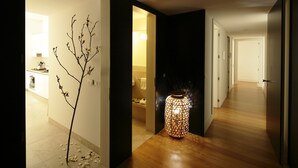Apartment, 3 Bedrooms (Calçada do Combro, 127) | Hallway - Santa Catarina Luxury Apartments by linc (Lisbon)