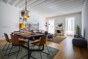 Apartment, 2 Bedrooms, Terrace, City View (Calçada do Combro, 127) | Living room - Santa Catarina Luxury Apartments by linc (Lisbon)
