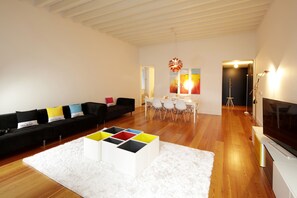 Living room - Santa Catarina Luxury Apartments by linc (Lisbon)