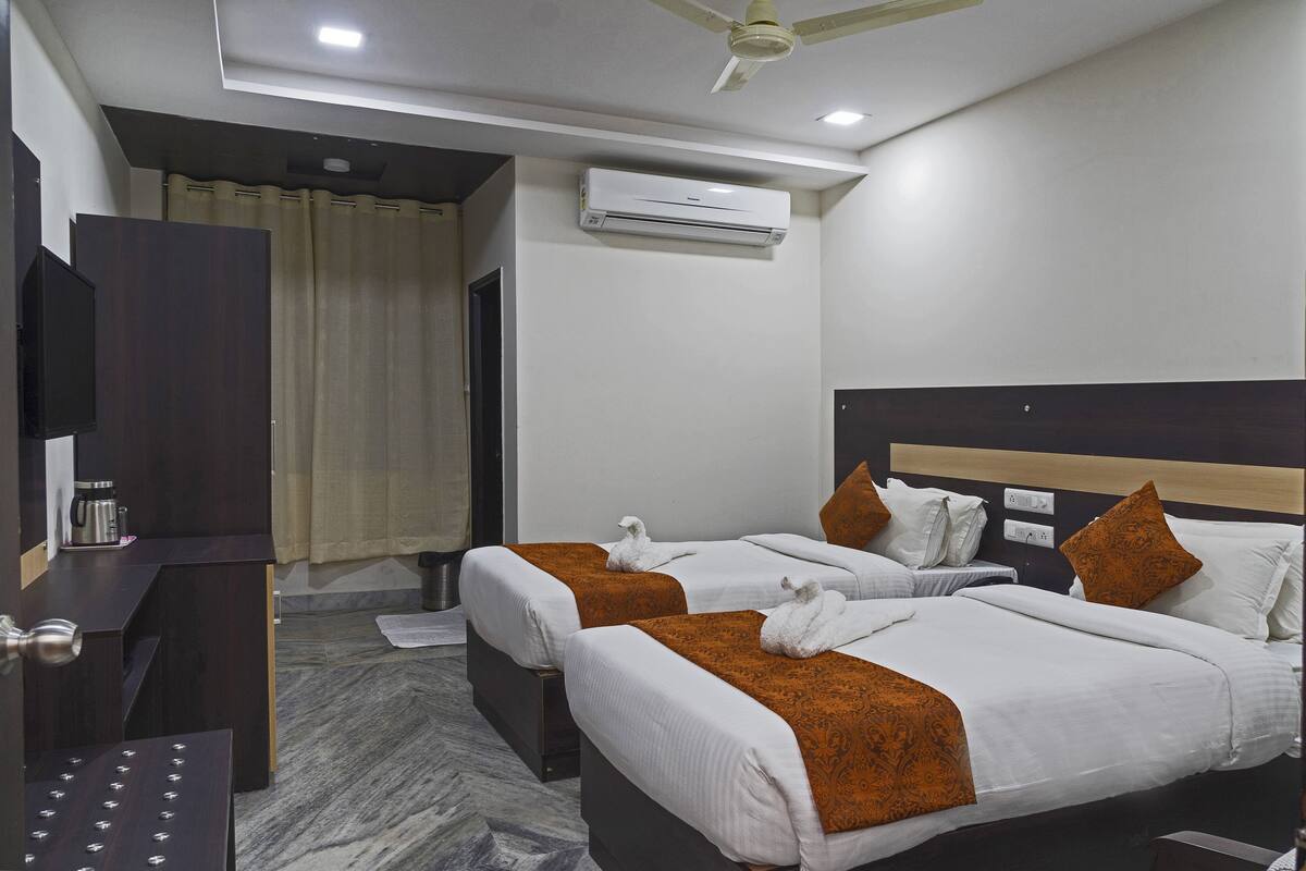 Deluxe Double Room, 1 Double Bed | Desk, free WiFi