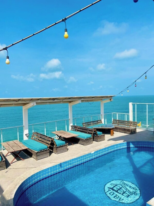 2 piscinas al aire libre