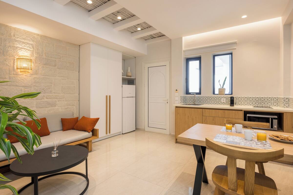 Apartamento premium | 1 quarto, cofres nos quartos, escrivaninha