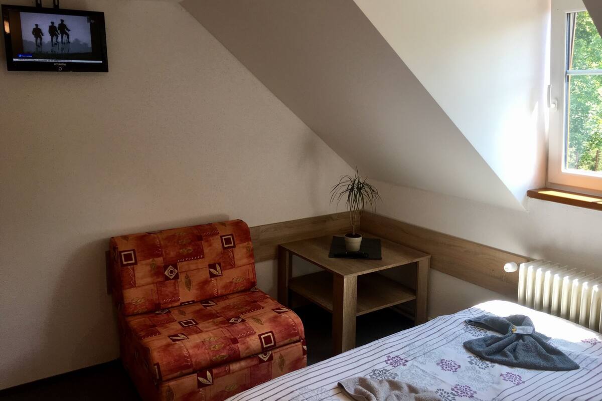Quarto casal premium (Room 4, Private Bathroom) | Camas extras/dobráveis (sobretaxa)