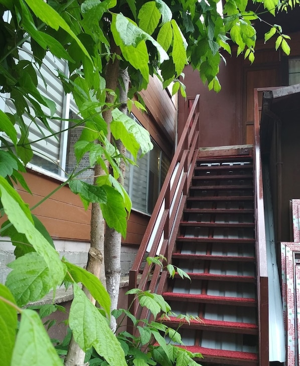Economy Double or Twin Room, Valley View | Balkoni