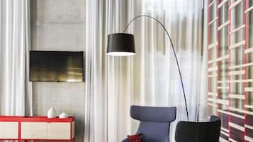 80-cm flat-screen TV with cable channels, TV