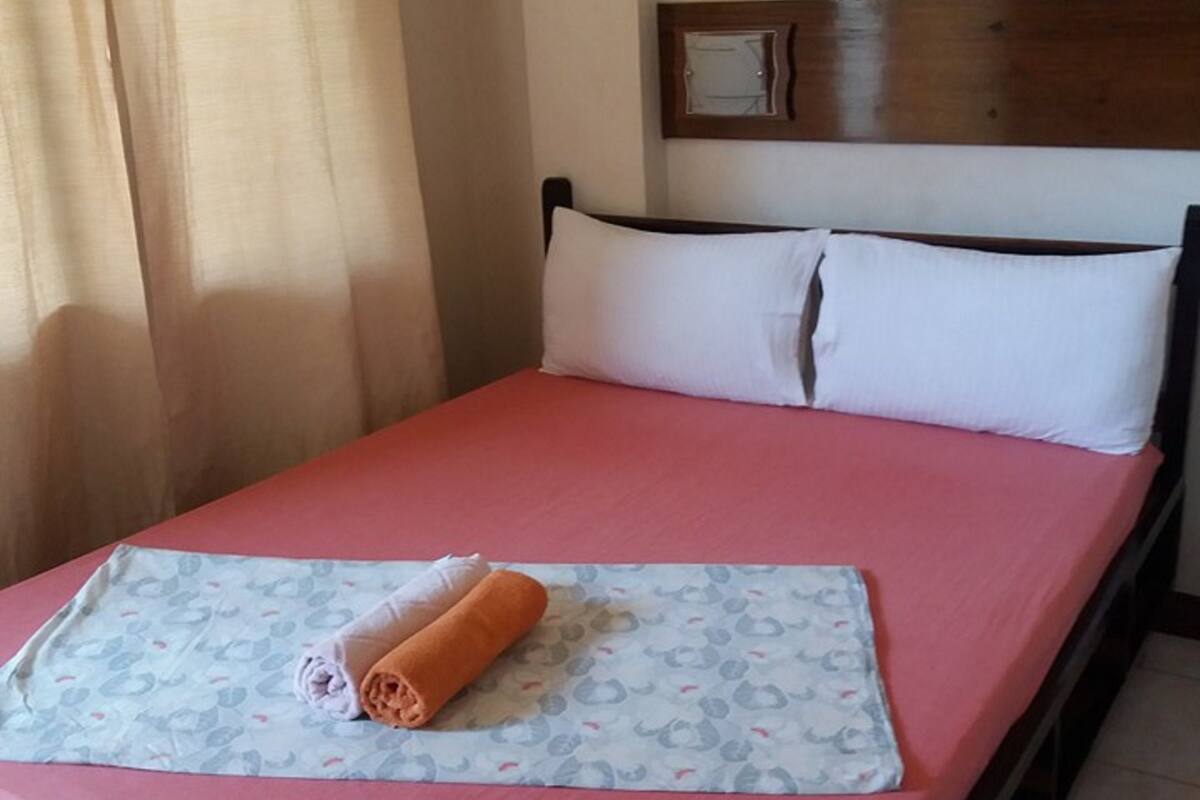 Standard Double Room (Airconditioned)
