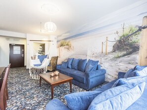 Apartment (VacationClub - Arka Apartment 617) | Wohnzimmer | Flachbildfernseher