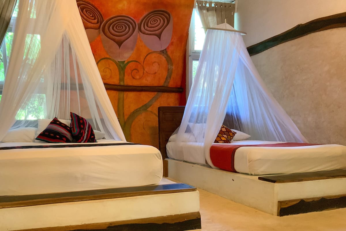 Superior Room Two Double Beds With Terrace Garden View | Una cassaforte in camera, Wi-Fi gratuito