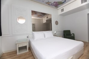 Double Room | Premium bedding, in-room safe, free WiFi - Etap Mola Hotel (Ankara)