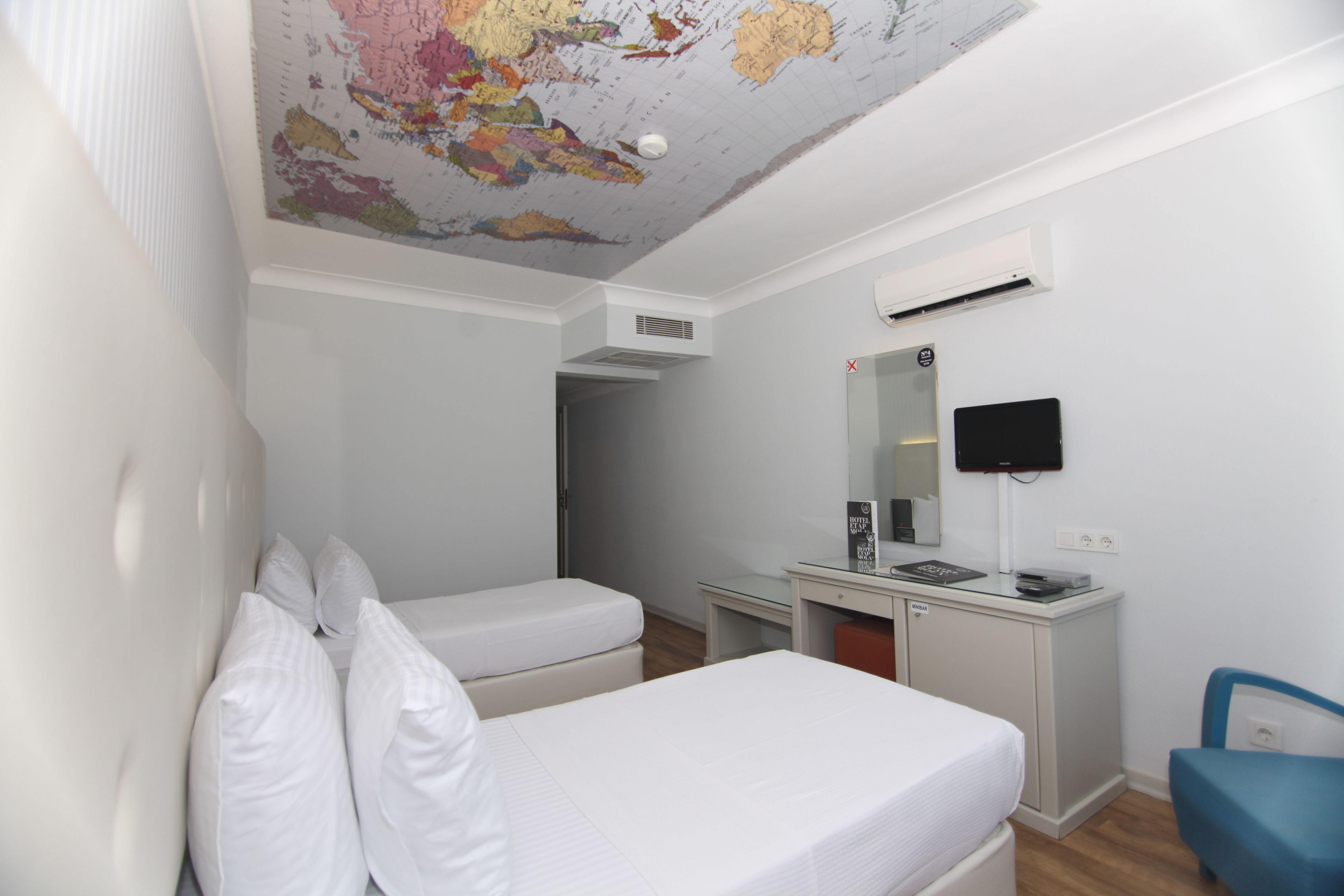 Photo - Hotel Etap Mola