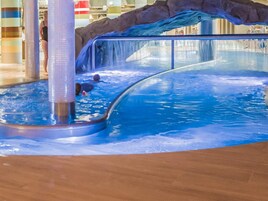 2 indoor pools