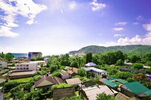 Standaard kamer, 1 twee- of 2 eenpersoonsbedden, uitzicht op bergen | Uitzicht vanuit de kamer