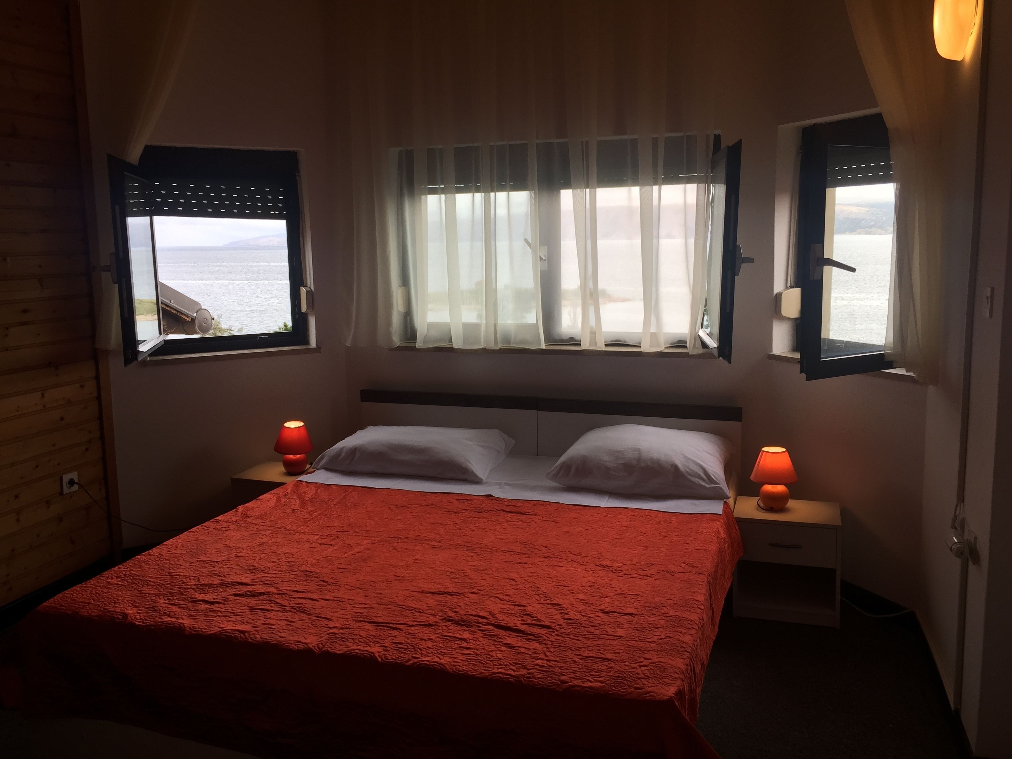 standard quadruple room, sea view (attic) | minibar, desk, rollaway beds, free wifi