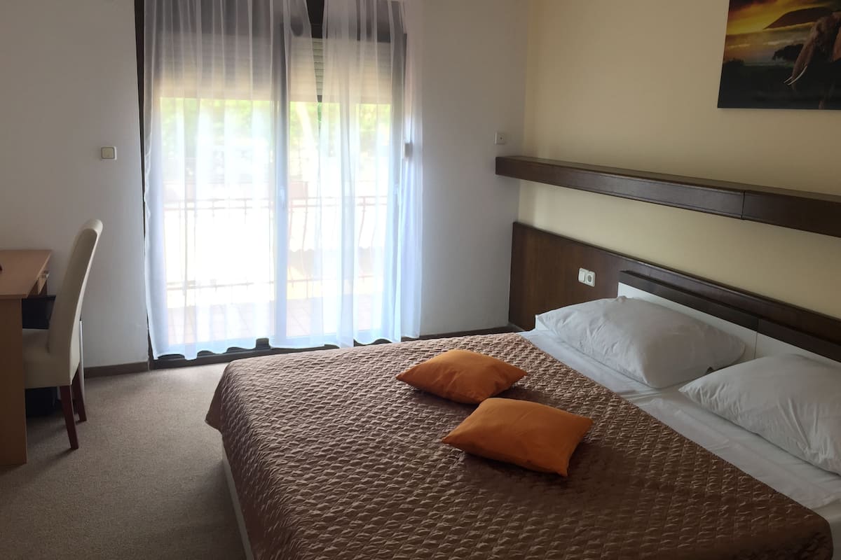 Chambre Double Standard, balcon, vue ville