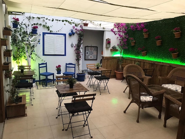 Bar (en la propiedad)