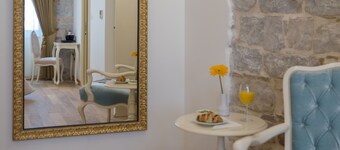 Priska Heritage Rooms