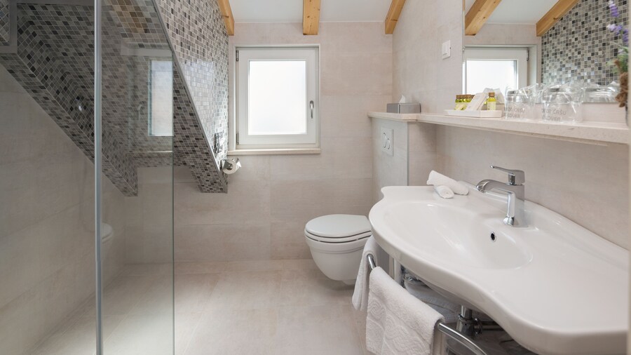 Priska Heritage Rooms