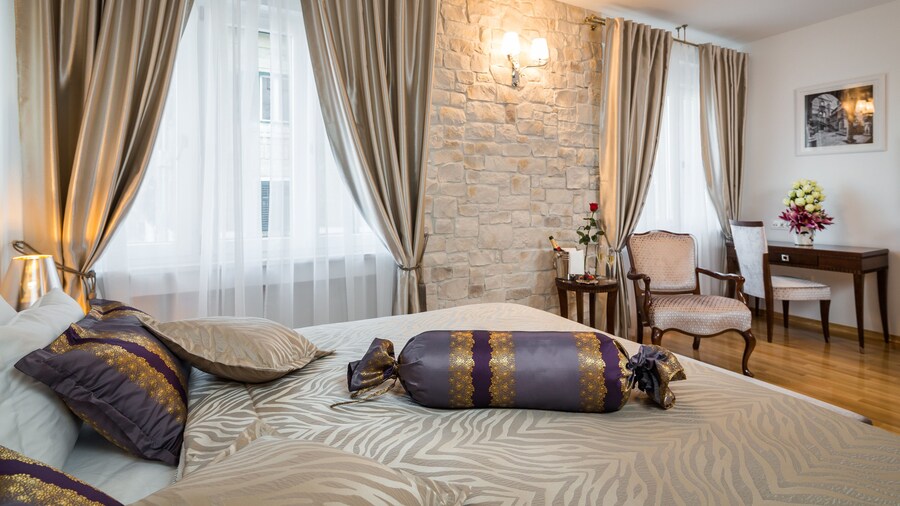 Priska Heritage Rooms