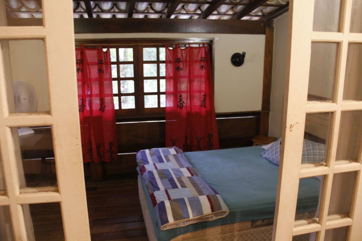 Rollaway beds, free WiFi