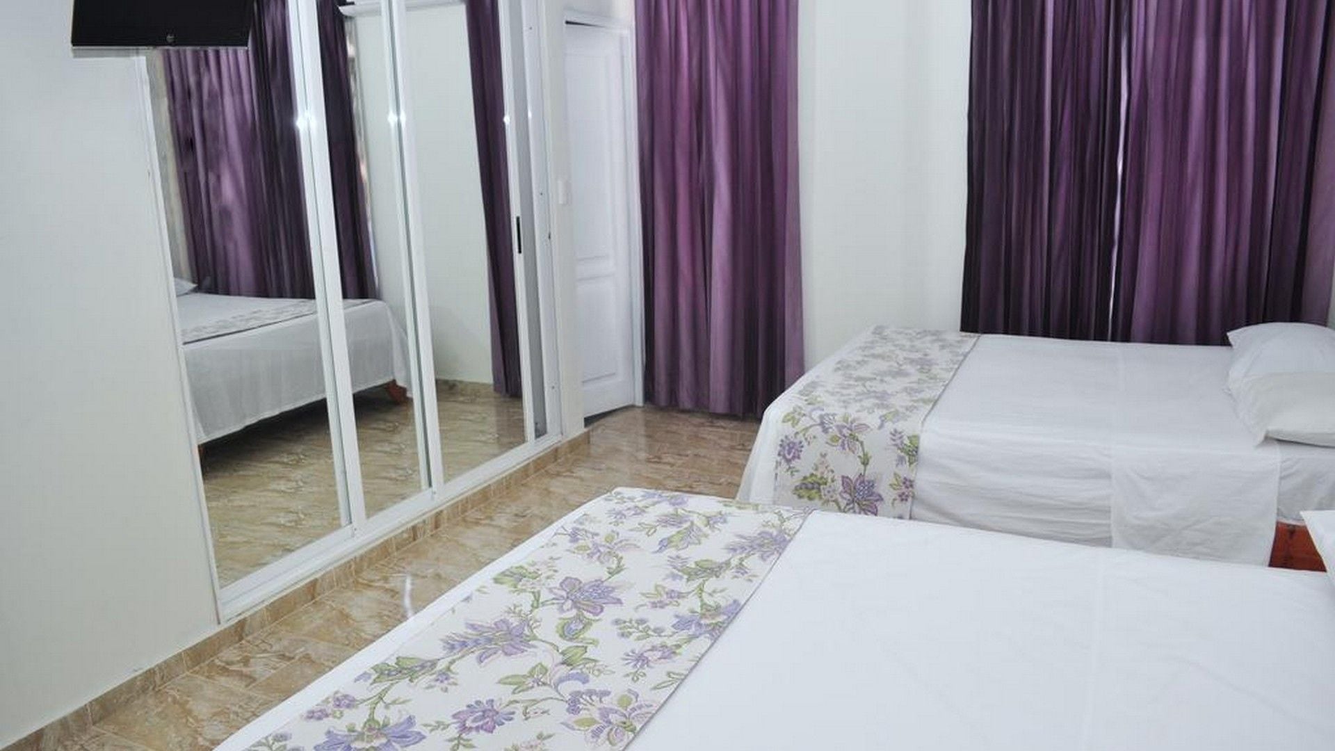 標準雙人房 | 意大利 Frette 床單、高級寢具、羽絨被、Select Comfort 床墊