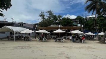 Beach bar