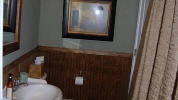 Turner Falls Cabin 1 | Bathroom | Shower, towels