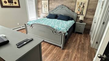 Deluxe House, 3 Bedrooms, Kitchen | 3 bedrooms, free WiFi, bed sheets