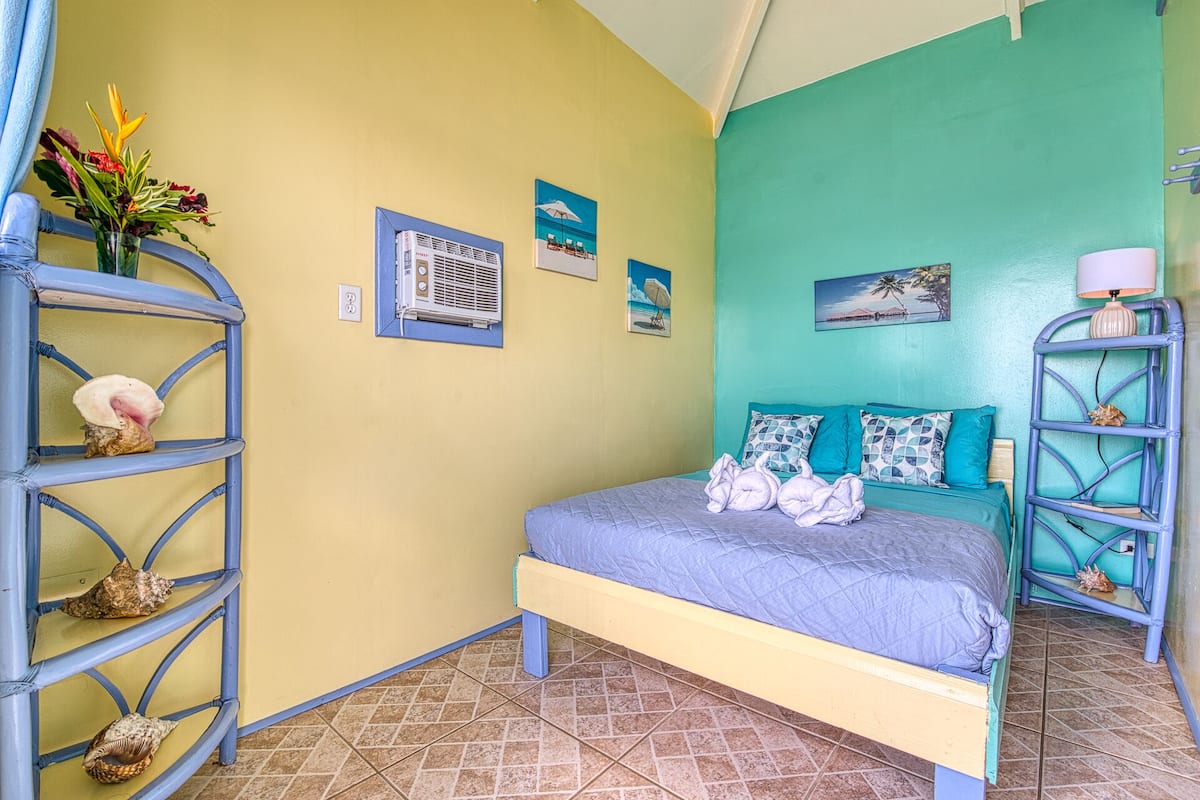 Romantisch huisje, 1 slaapkamer, op het water | 1 slaapkamer, gratis wifi, beddengoed