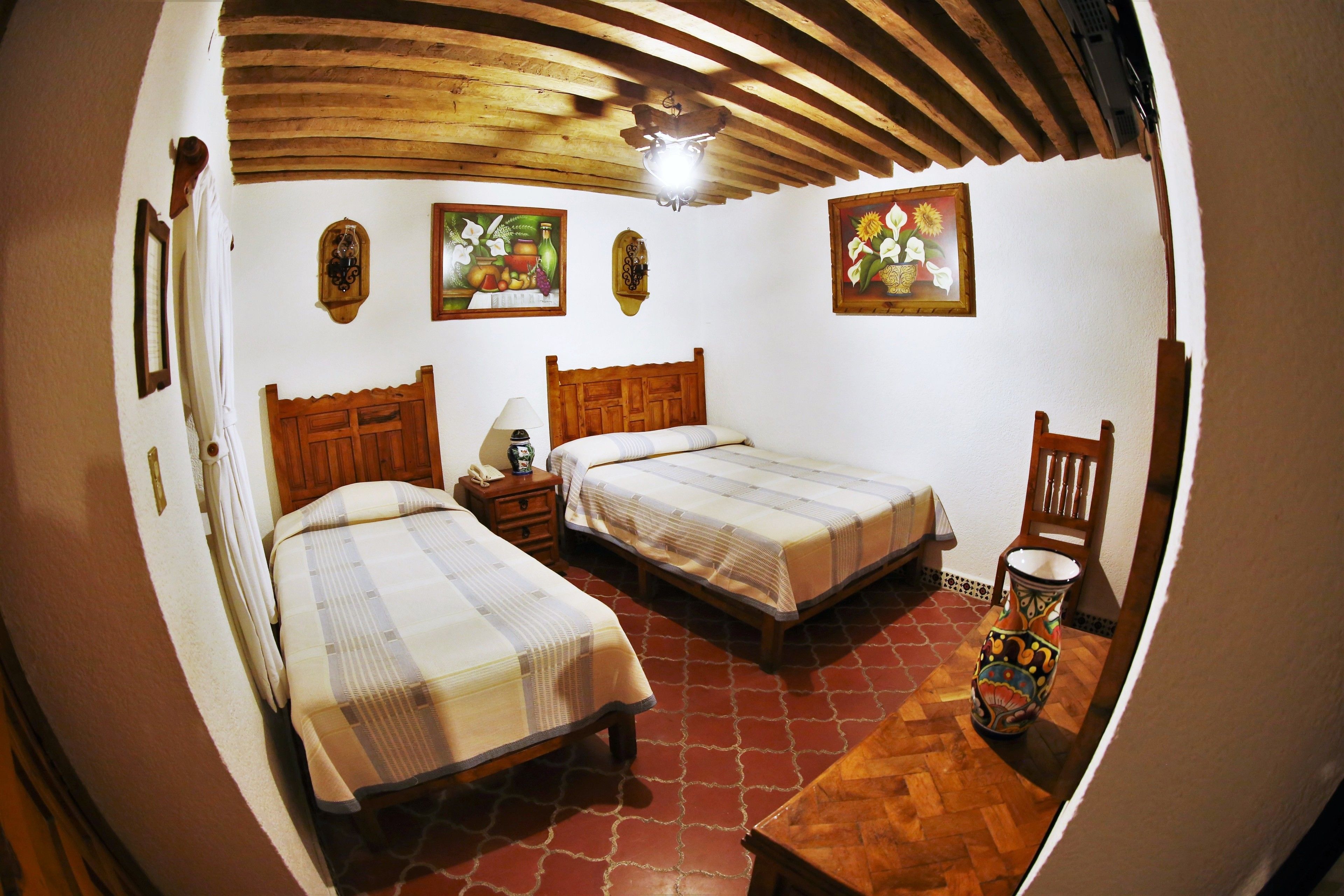 classic triple room | 1 bedroom, in-room safe, individually furnished, desk