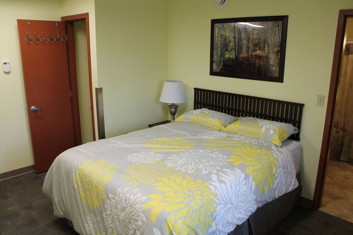Room 8