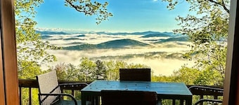 Spectacular Mountain View `Cloud 9` HotTub-PETS OK