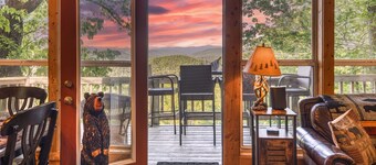 Cloud 9 `Spectacular Mountain View` Hot Tub|PETS OK