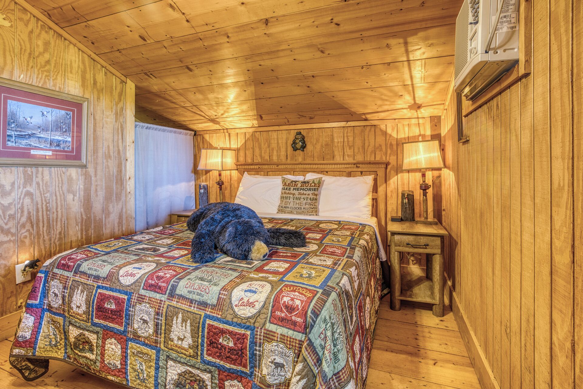 3 bedrooms, iron/ironing board, travel cot, WiFi
