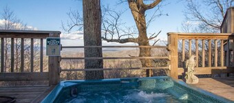 Spectacular Mountain View `Cloud 9` HotTub-PETS OK