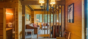 Design unique amusant avec vue sur la cime des arbres