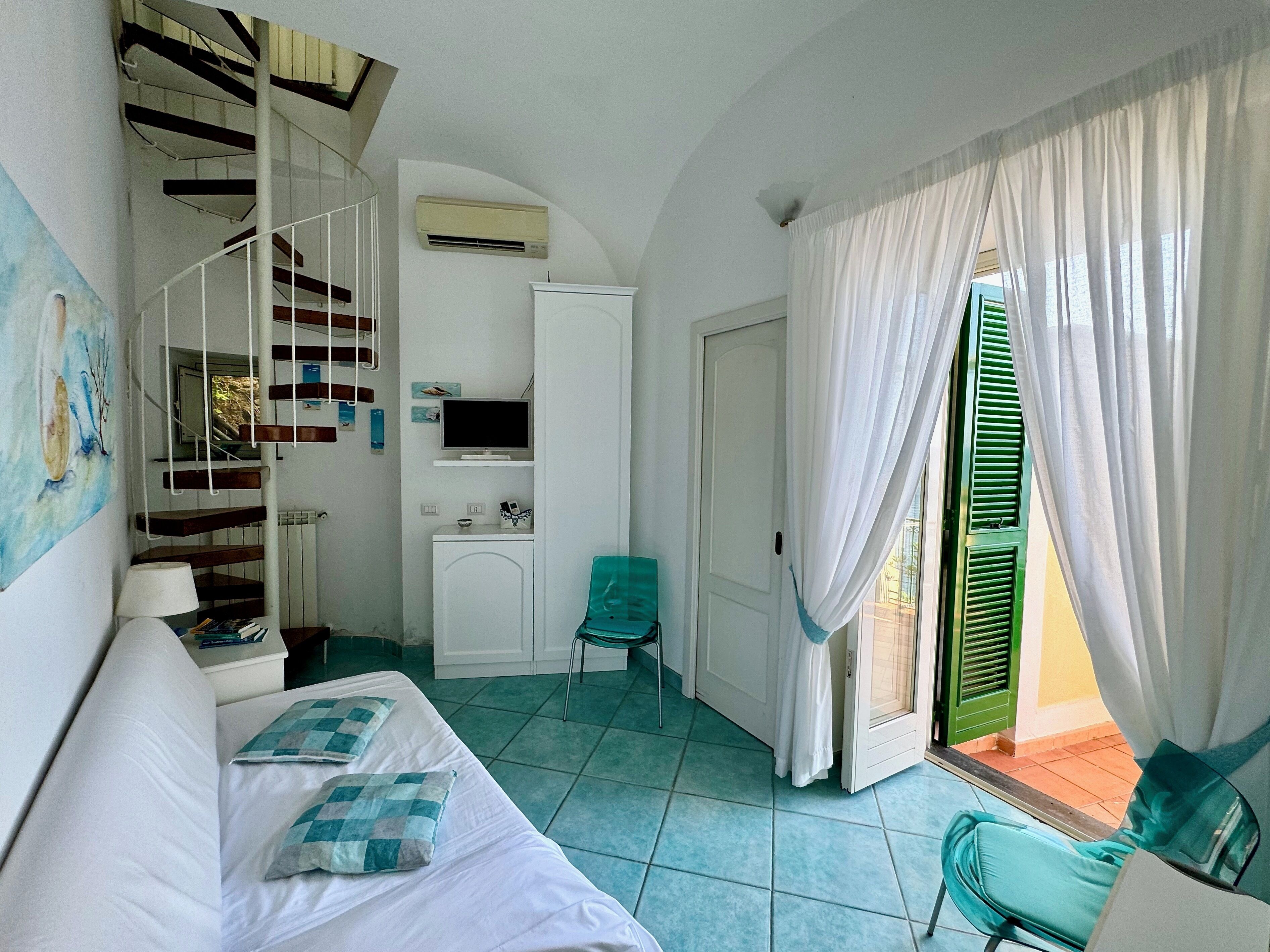 1 chambre, fer et planche à repasser, lit parapluie, Wi-Fi gratuit
