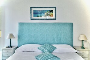1 bedroom, iron/ironing board, travel cot, free WiFi