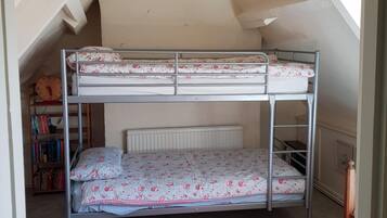 5 bedrooms, iron/ironing board, travel cot, free WiFi