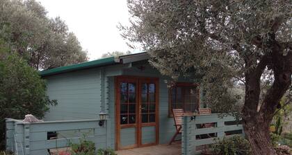 An off-grid cabin for two, with views of the Els Ports Mountain range  