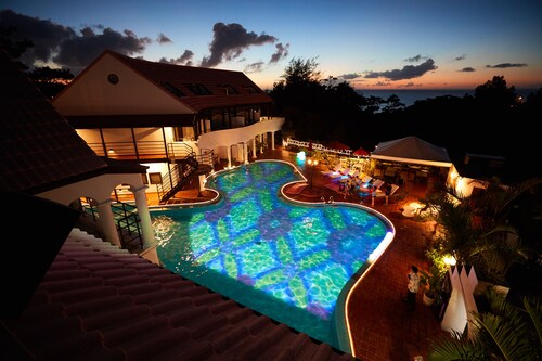 The Pool Resort Villa Hasta Manana