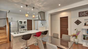 Televisión de pantalla plana