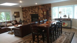 Dining - Upgraded  Country Home in Napa (Napa)