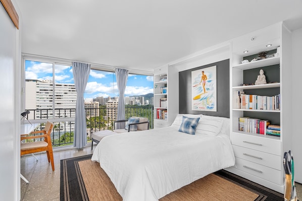 3 camere, una scrivania, ferro/asse da stiro, Wi-Fi gratuito