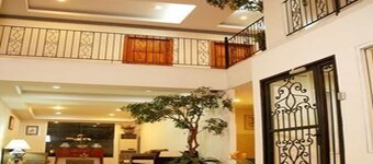 Royal Pimand Serviced Apartment