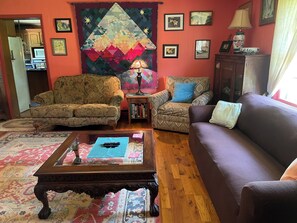 Smart TV, fireplace, DVD player, books - Home Away from Home 2 BR Pets & WiFi Rutherfordton NC 28139 near Rails to Trails (Rutherfordton)