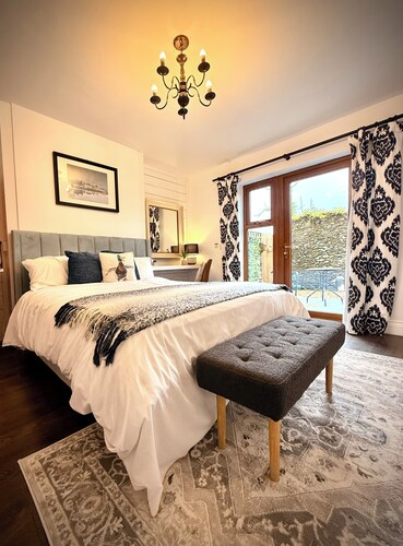 Harriet's Cottage: maison en rangée décorée avec goût, à 3 min à pied du centre-ville de Dingle