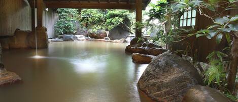 น้ำพุร้อน