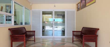 Sala de estar en el lobby