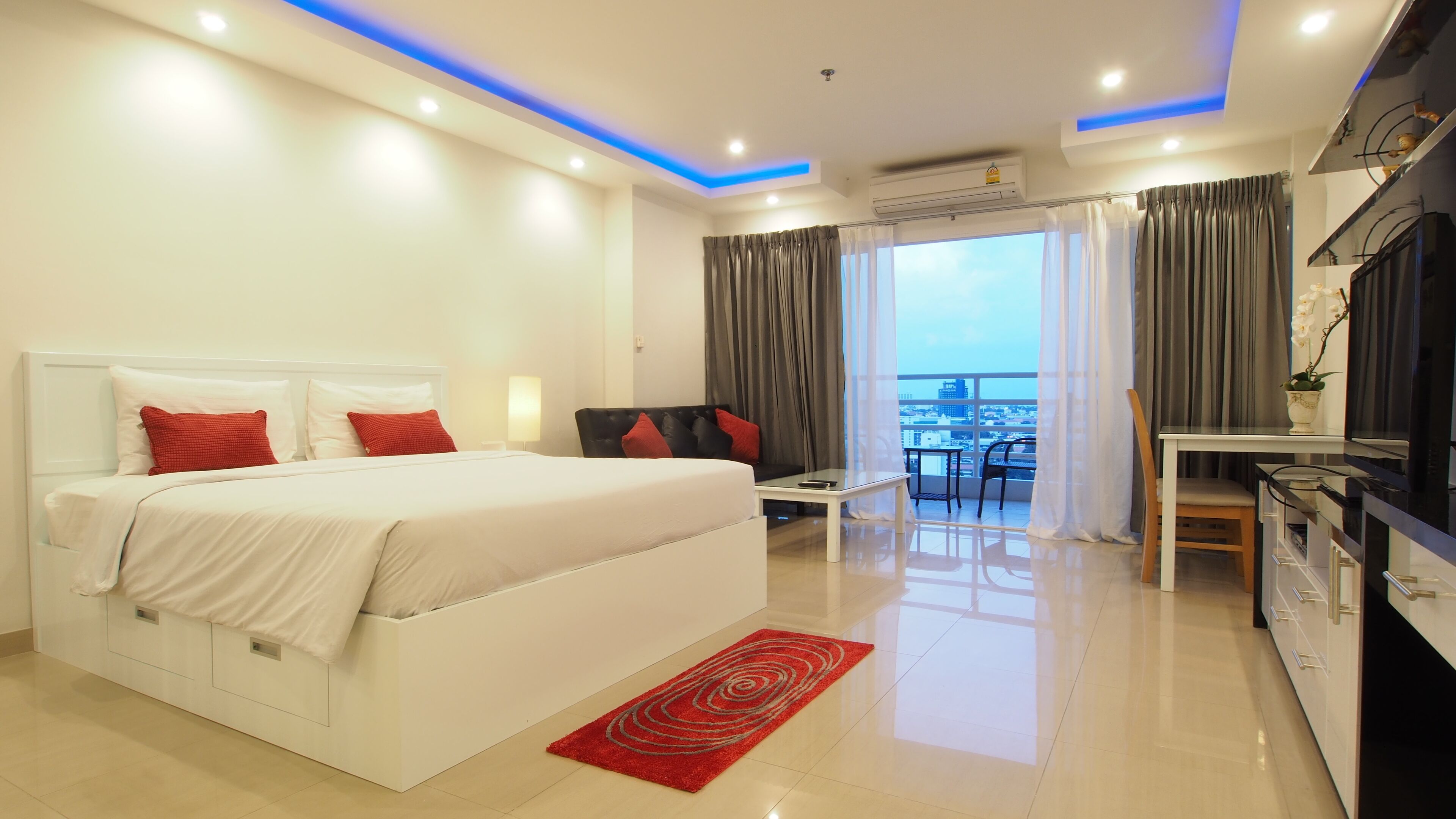 Studio Room with City View | Peti besi dalam bilik, Wi-fi percuma 