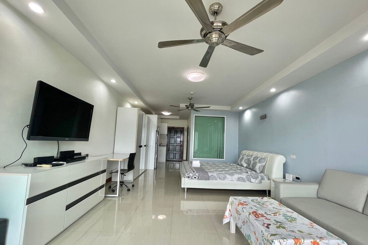 Studio Room with Sea view | Una cassaforte in camera, Wi-Fi gratuito